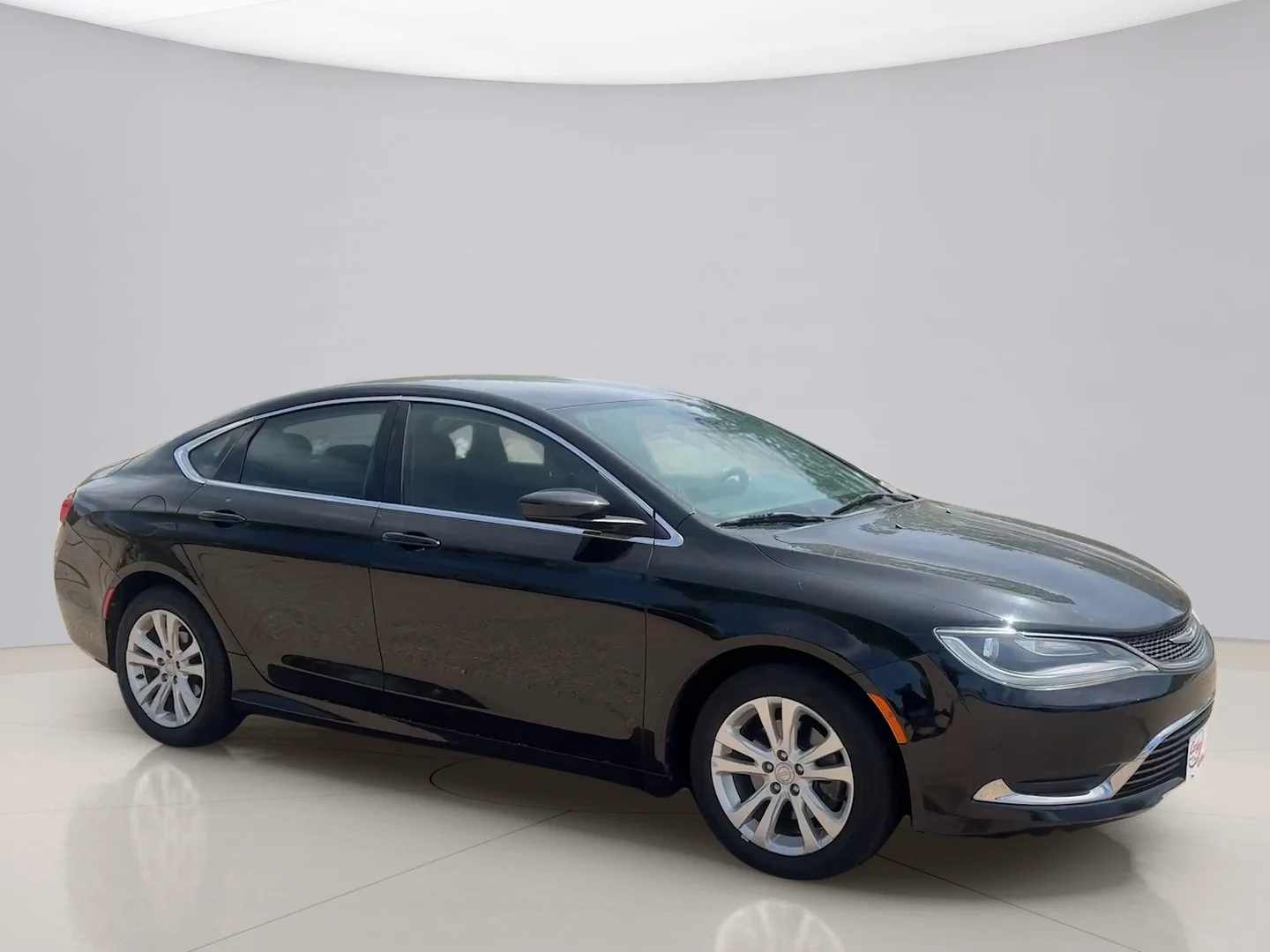 Used 2015 Black Chrysler LIMITED image 7