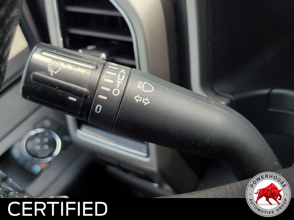 Used 2020 Gray Ford Lariat image 31