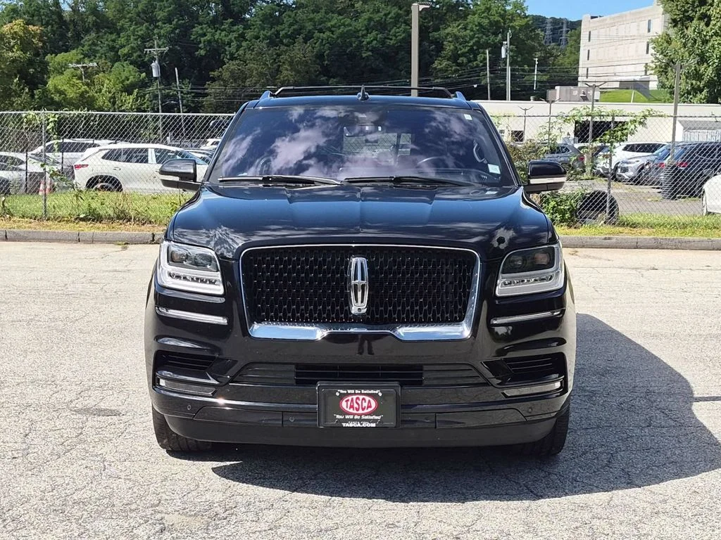 Used 2020 Black Lincoln Reserve image 13