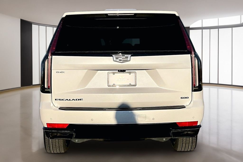 Used 2023 White Cadillac Sport Platinum image 4