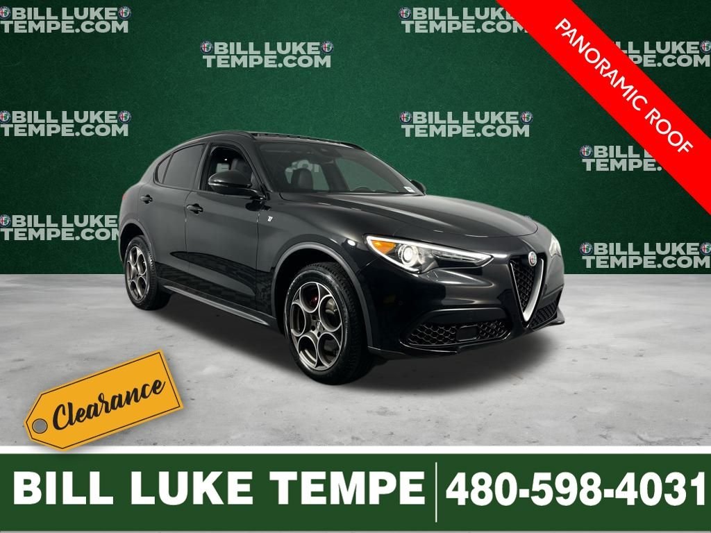 2022 Alfa Romeo Stelvio Ti AWD's photo