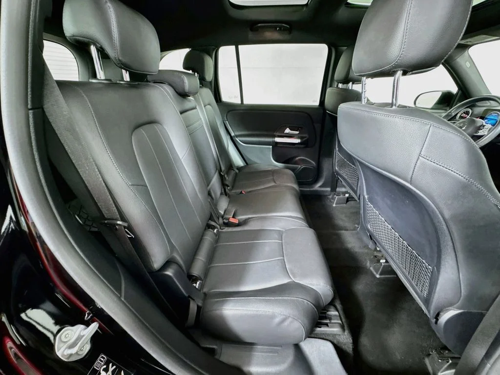 Used 2023 Night Black Mercedes-Benz GLB 250 image 35