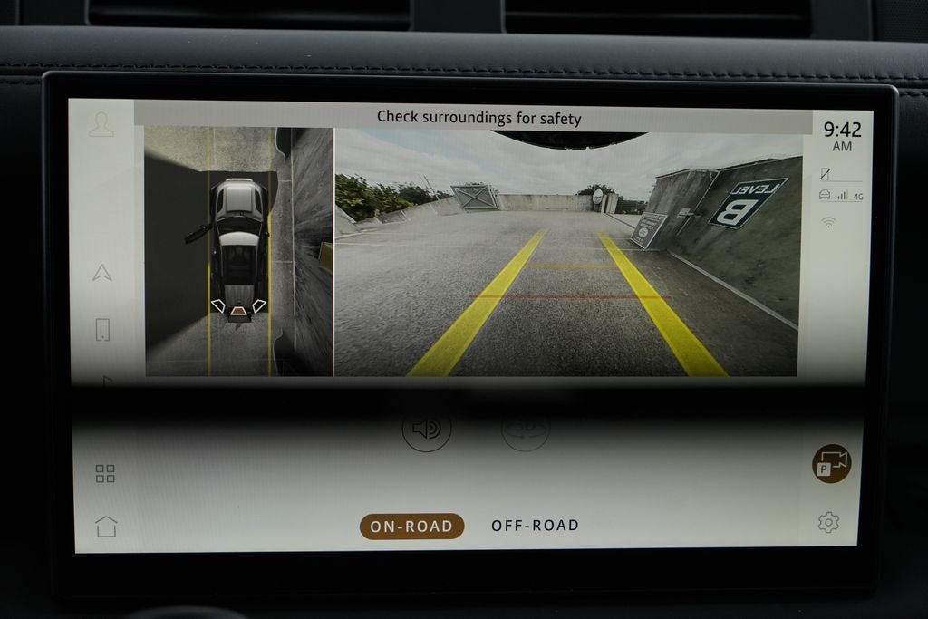 Used 2023 Gray Land Rover X image 16
