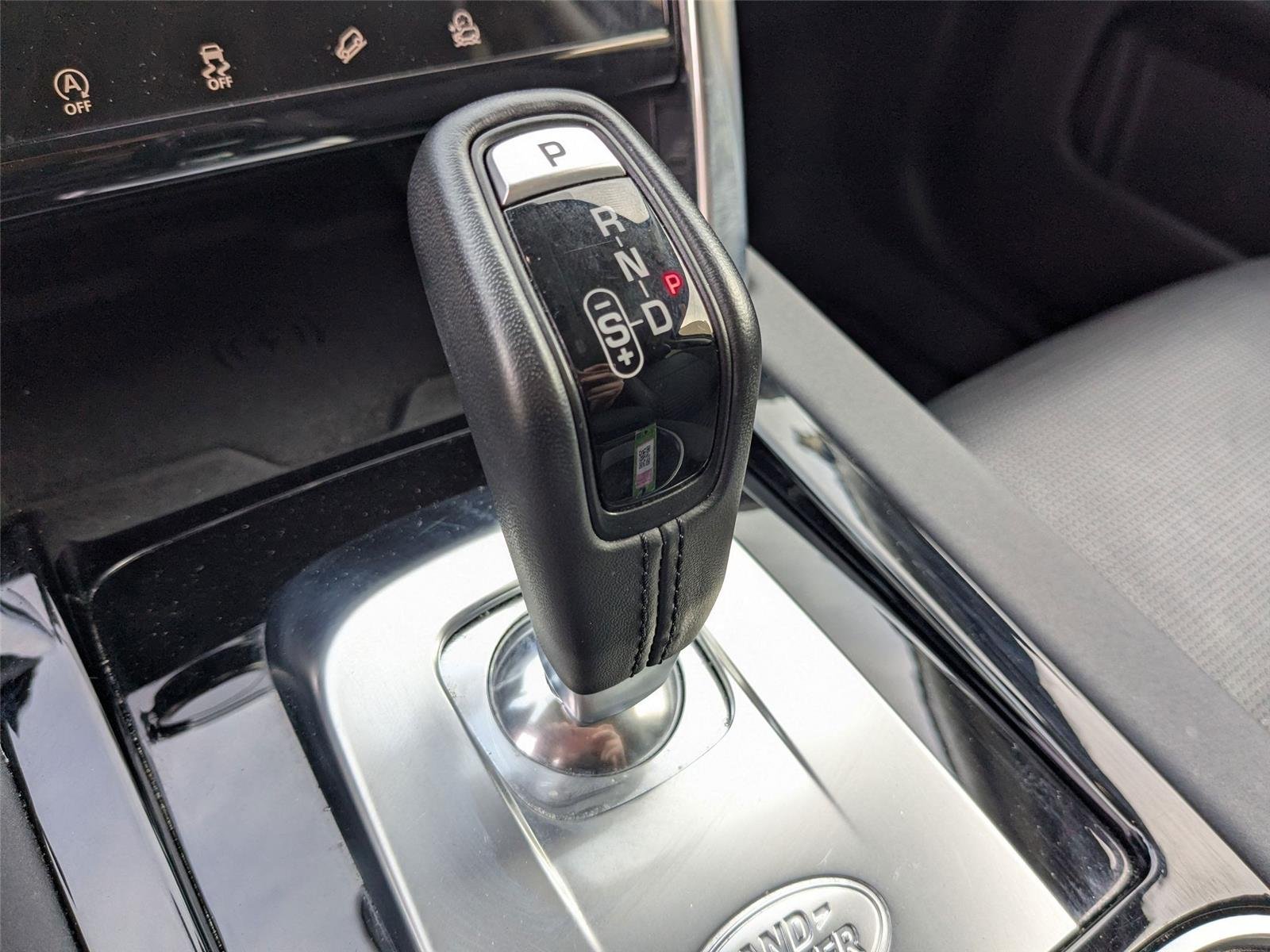Used 2023 Santorini Black Metallic Land Rover S image 22