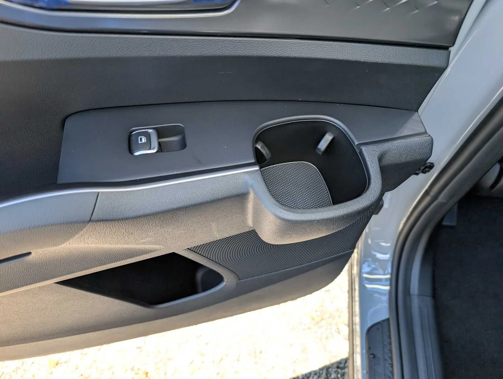New 2026 Wolf Gray Kia S image 20