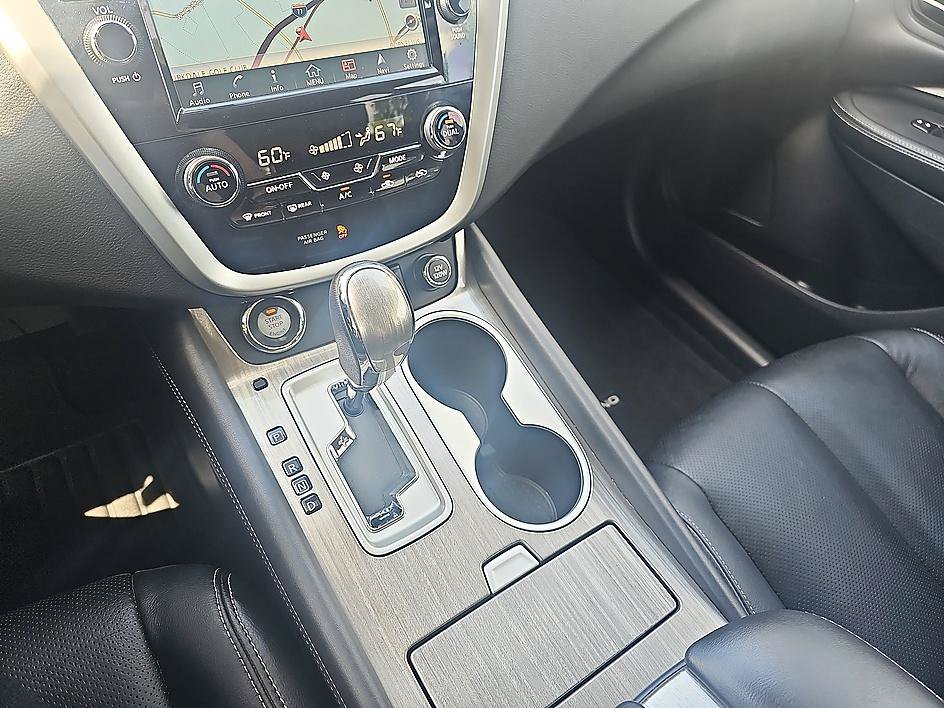 Used 2016 Arctic Blue Metallic Nissan SL image 24