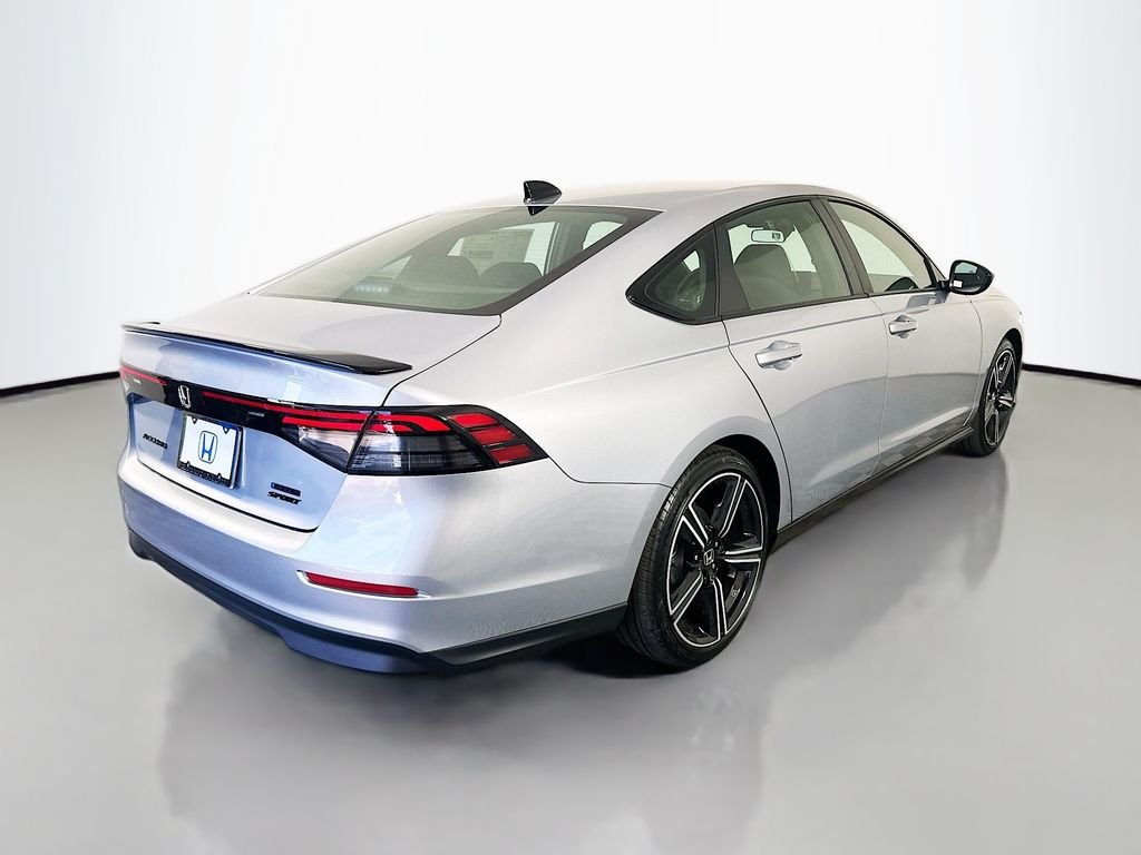 New 2026 Solar Silver Metallic Honda Sport Hybrid image 5