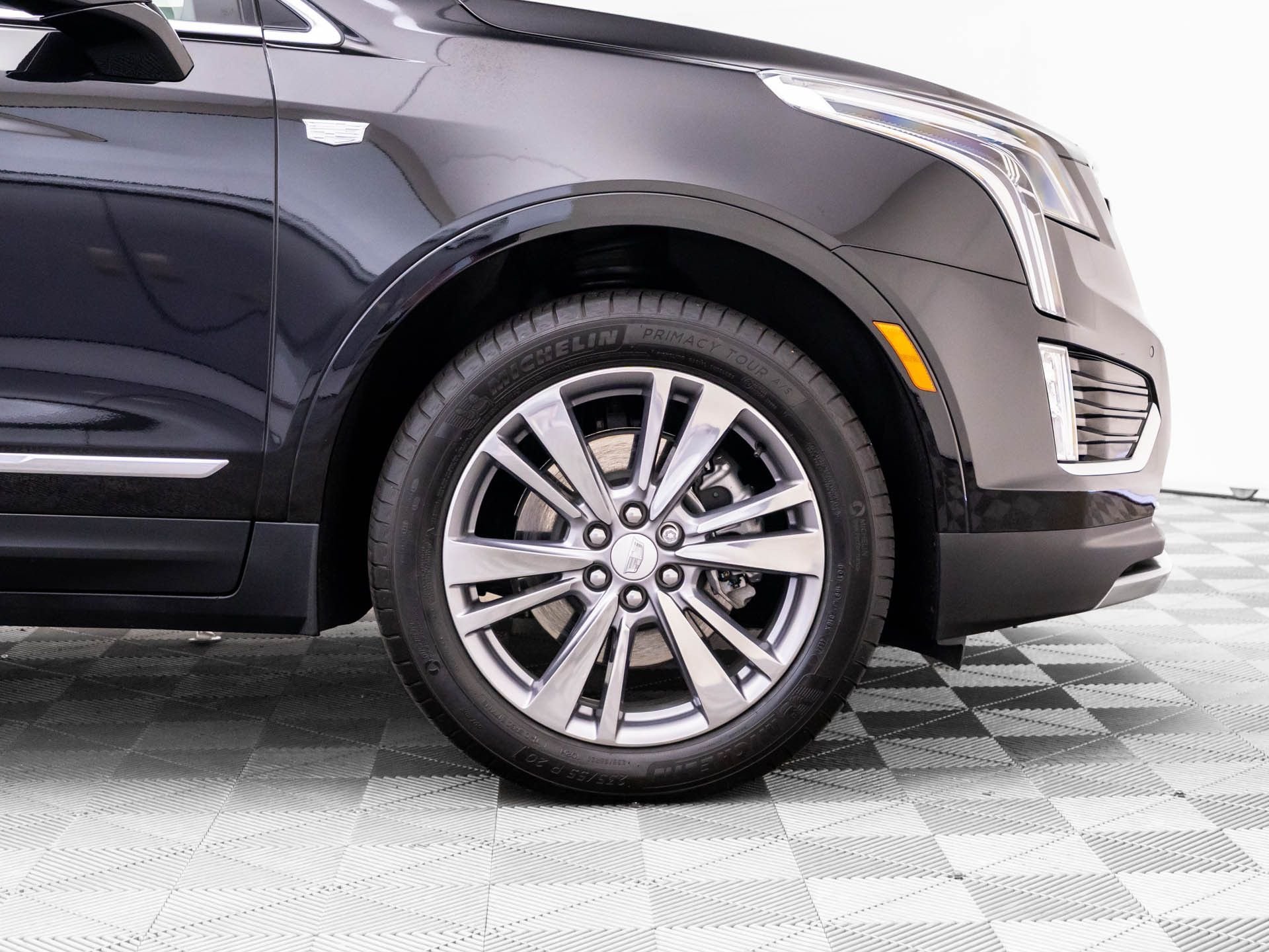 Used 2025 Black Cadillac Premium Luxury image 36