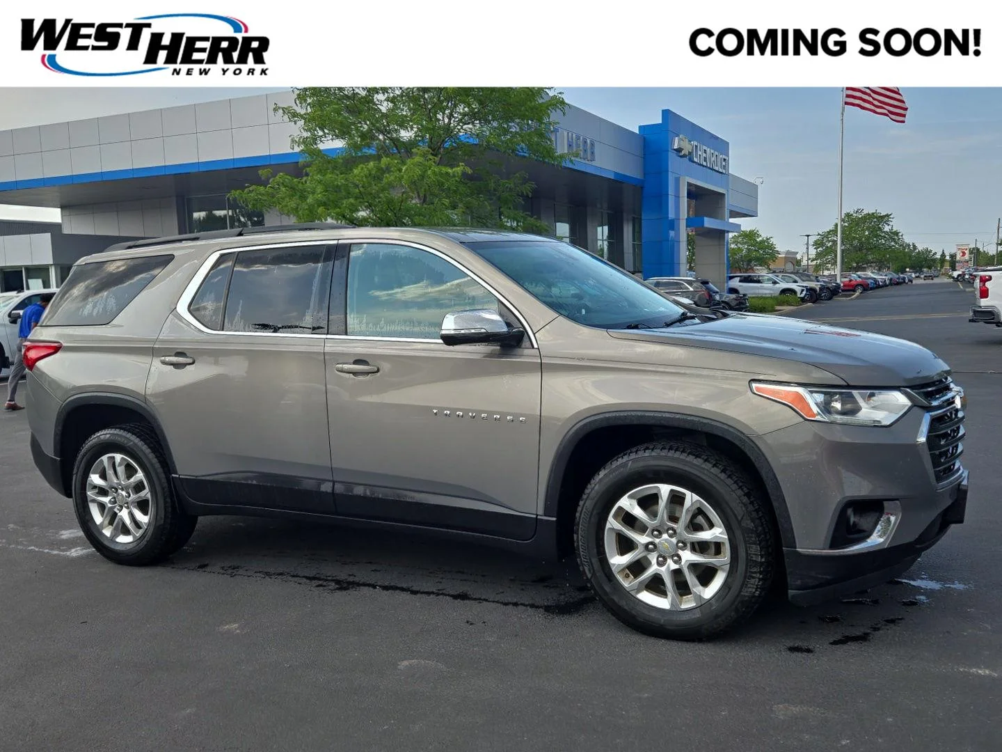Used 2019 Pepperdust Metallic Chevrolet LT Cloth image 1