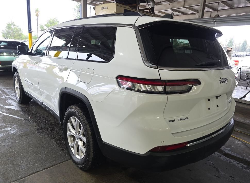 Used 2021 White Jeep Limited image 6