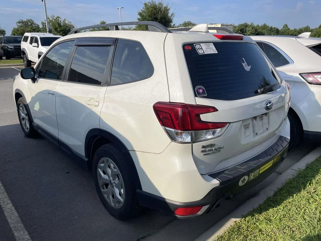 Used 2020 Crystal White Pearl Subaru Base image 3