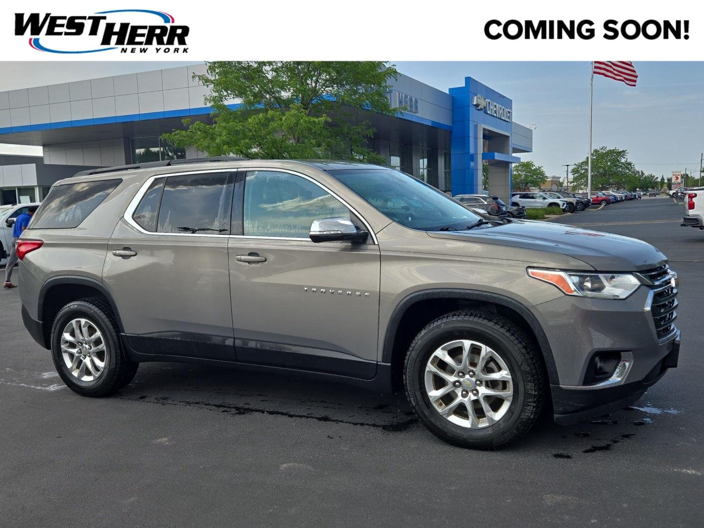 Used 2019 Pepperdust Metallic Chevrolet LT Cloth image 1
