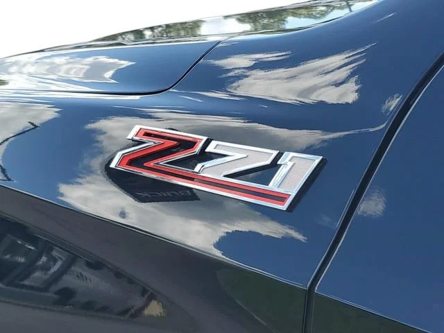Used 2022 BLACK Chevrolet Z71 image 34