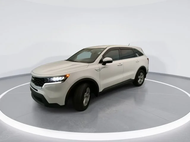 Used 2023 White Kia LX image 8
