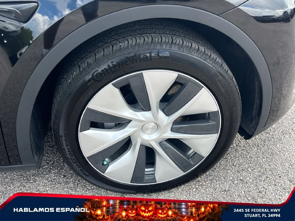 Used 2024  Tesla RWD *Ltd Avail* image 21