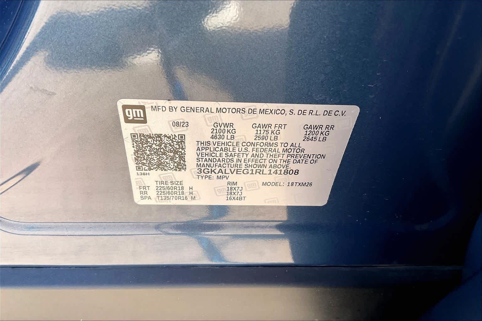 Used 2024 Downpour Metallic GMC SLT image 33