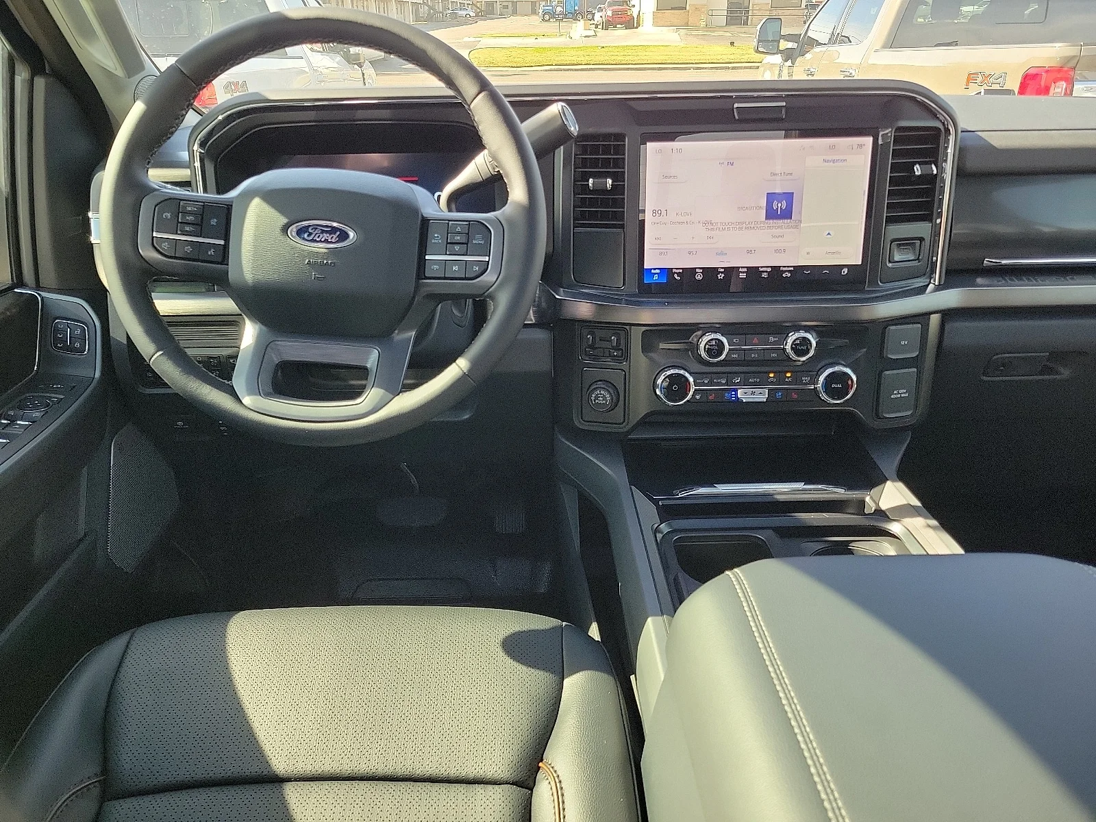 New 2026 Oxford White Ford F-350&reg; Lariat&reg; image 10
