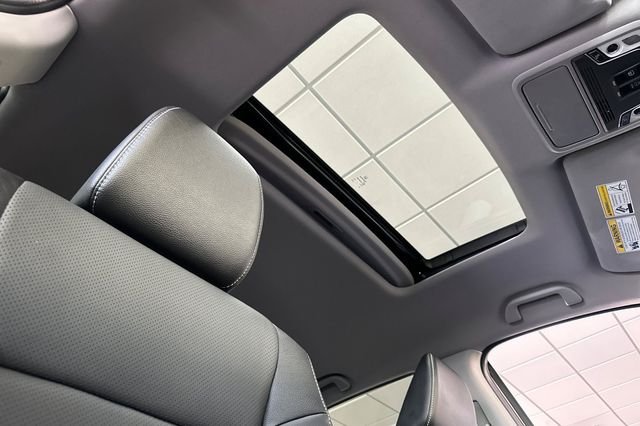 New 2026 Sonic Gray Pearl Honda RTL image 14