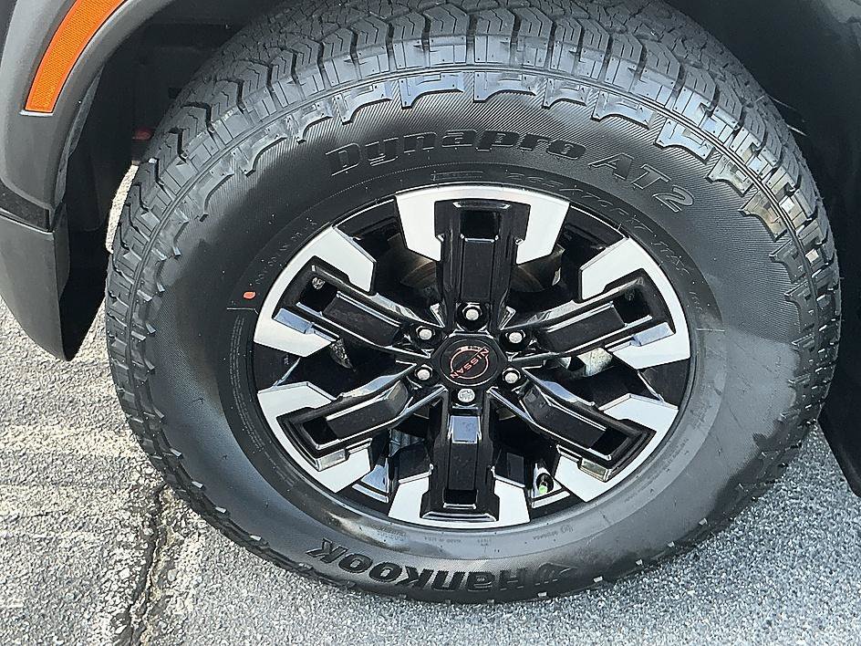 Used 2023 Super Black Nissan PRO-X image 8
