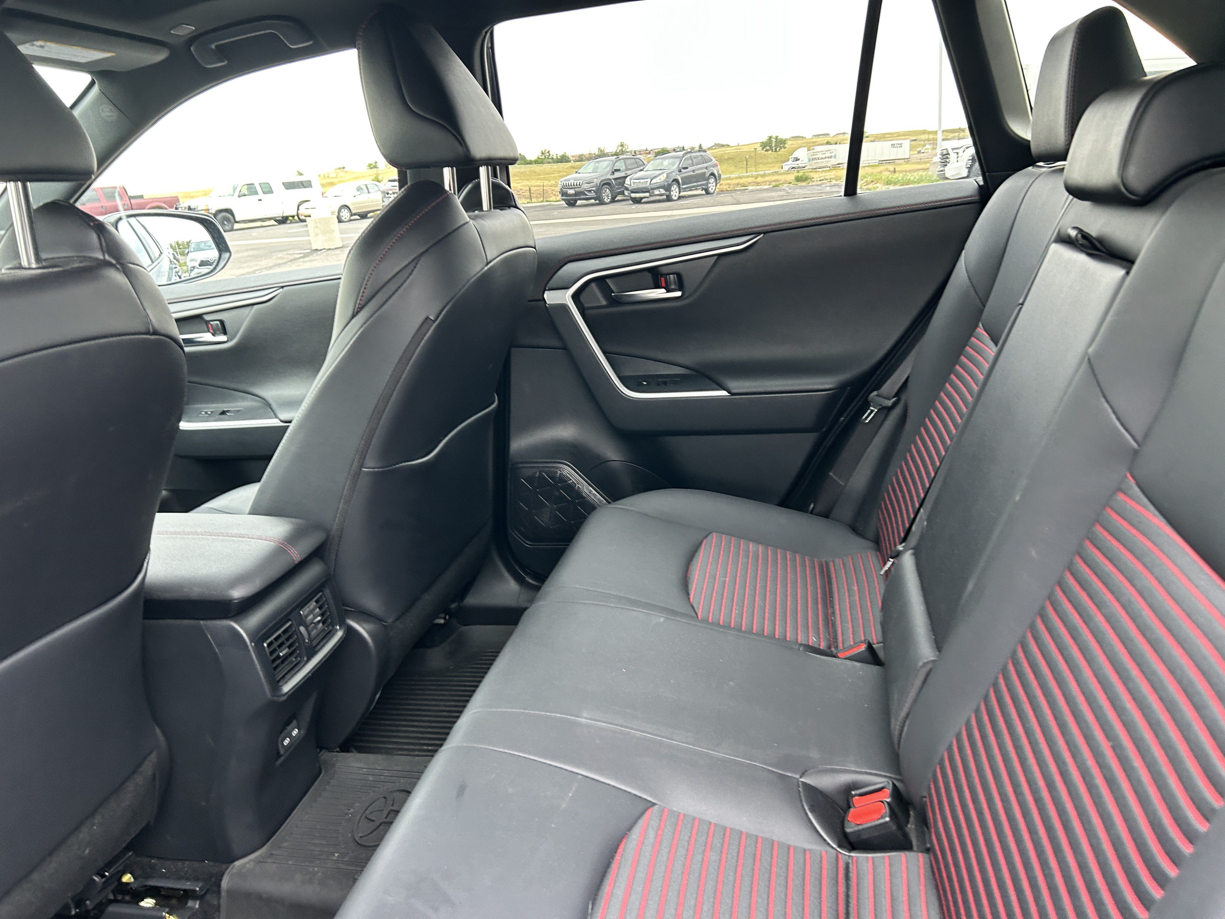 Used 2024 Wind Chill Pearl Toyota Hybrid XLE Premium image 10