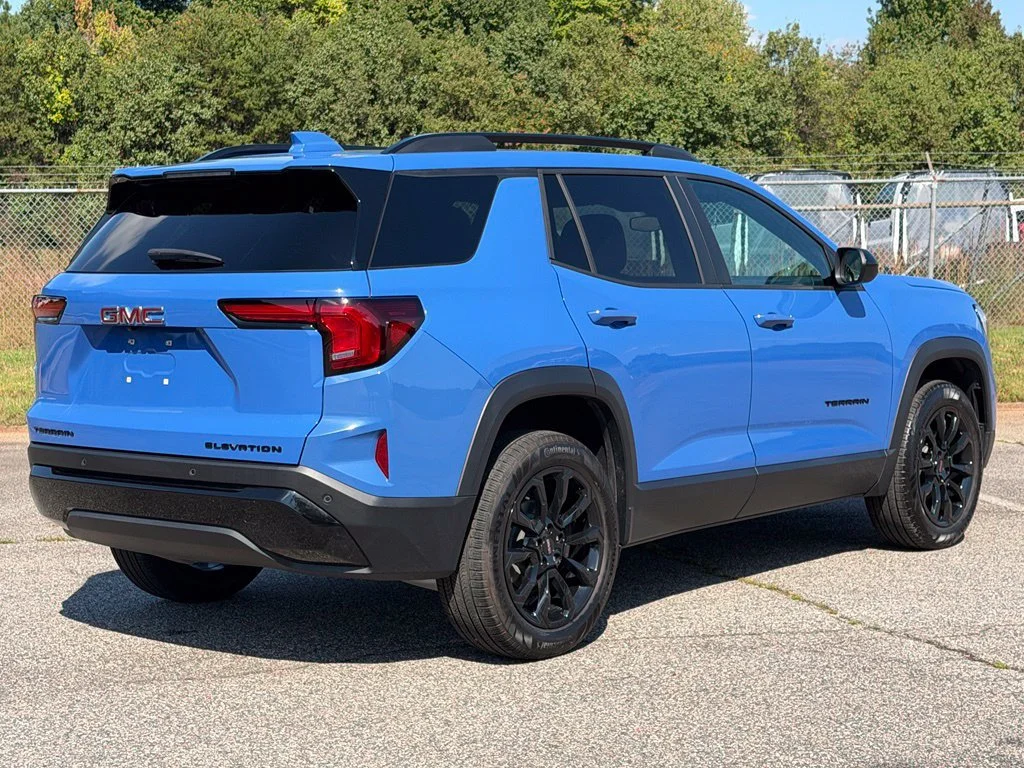 New 2026 Rapids Metallic GMC Elevation image 3