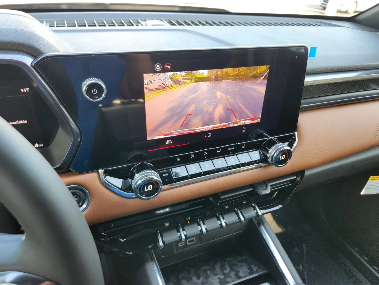 2026 GMC Canyon AT4 - Photo 7
