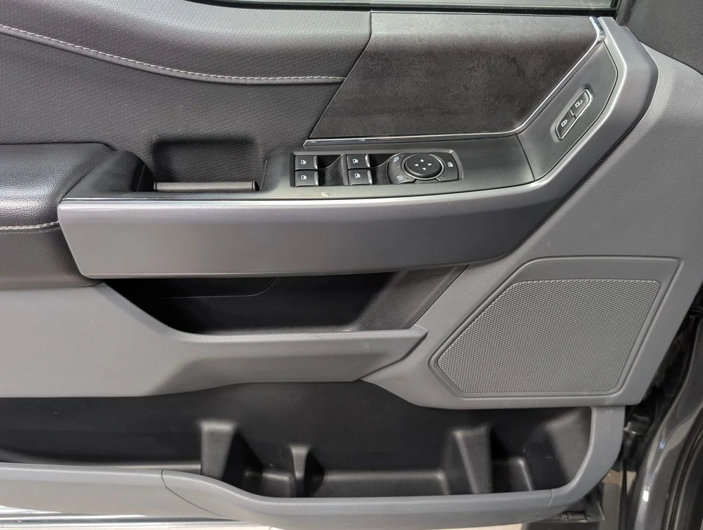 Certified Used 2025 Carbonized Gray Metallic Ford XLT image 13