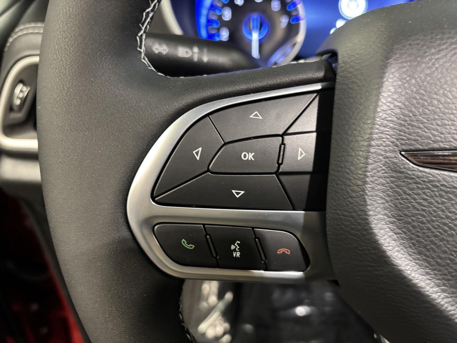 2026 Chrysler Pacifica Select - Photo 12