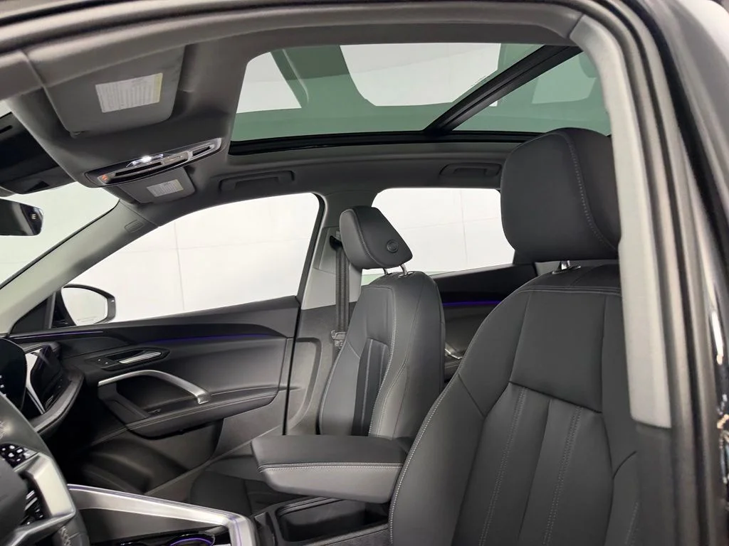 2025 Audi Q5 Premium - Photo 24