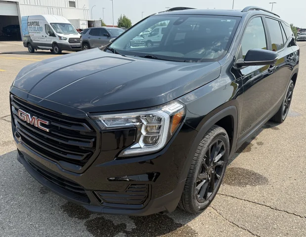 2023 GMC Terrain SLE AWD **New Arrival**