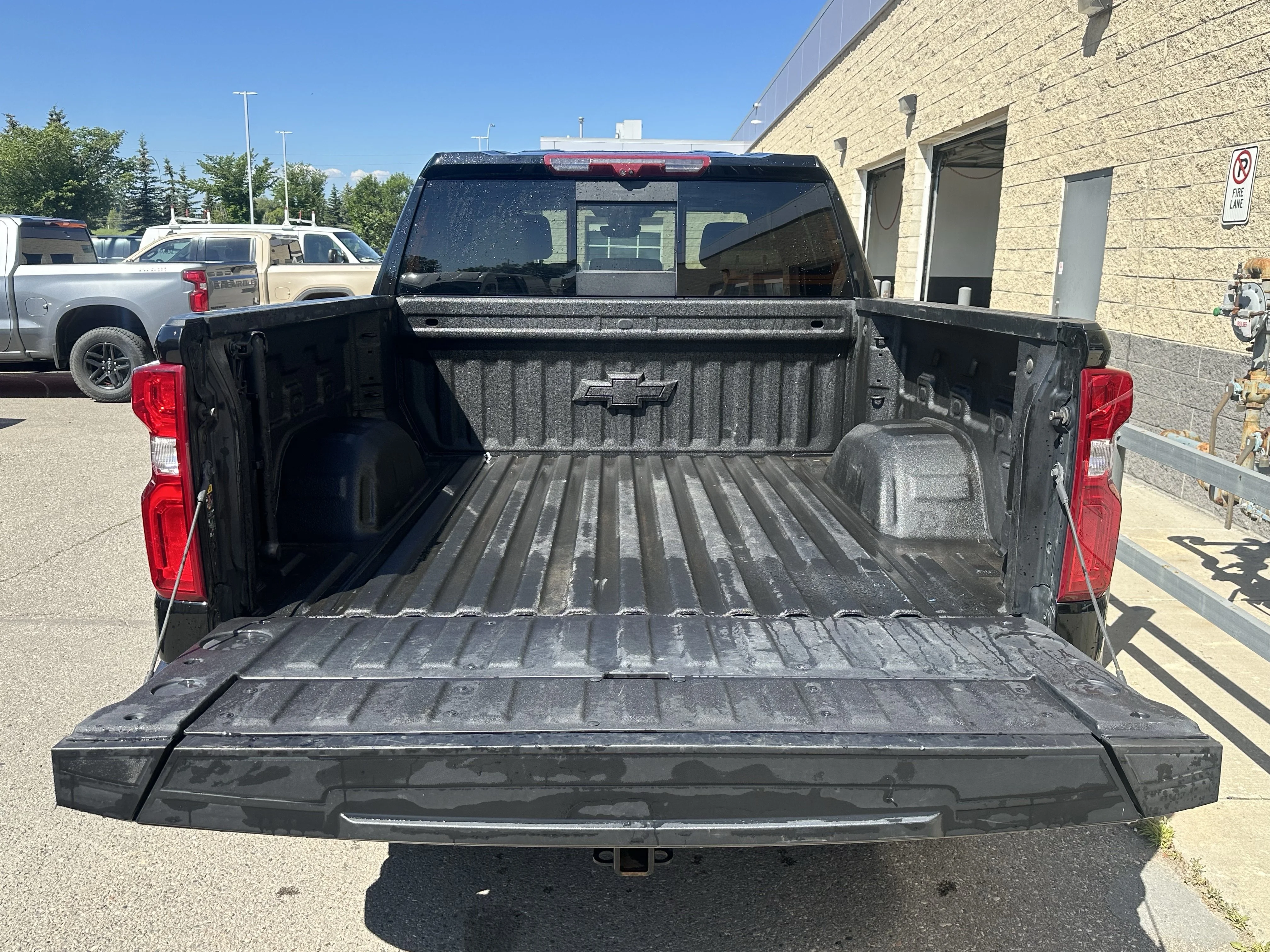 Certified Used 2025  Chevrolet ZR2 image 8