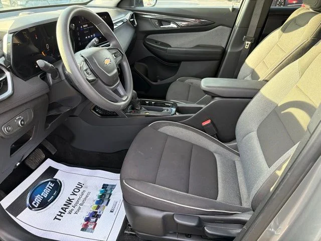 Used 2025 Gray Chevrolet LT image 21