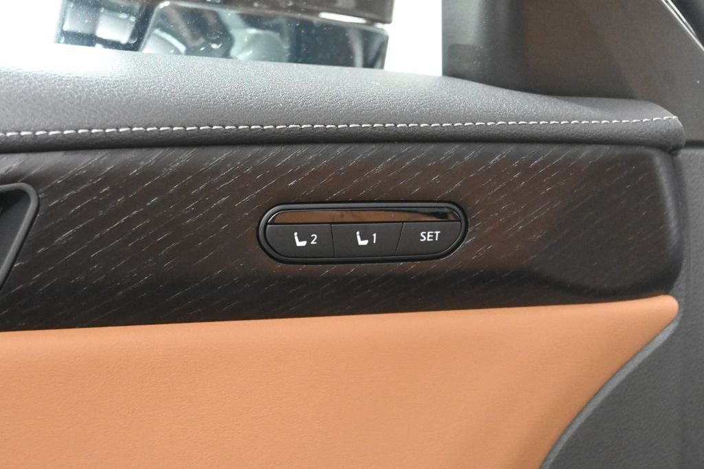 Certified Used 2025 Black INFINITI Sensory image 24