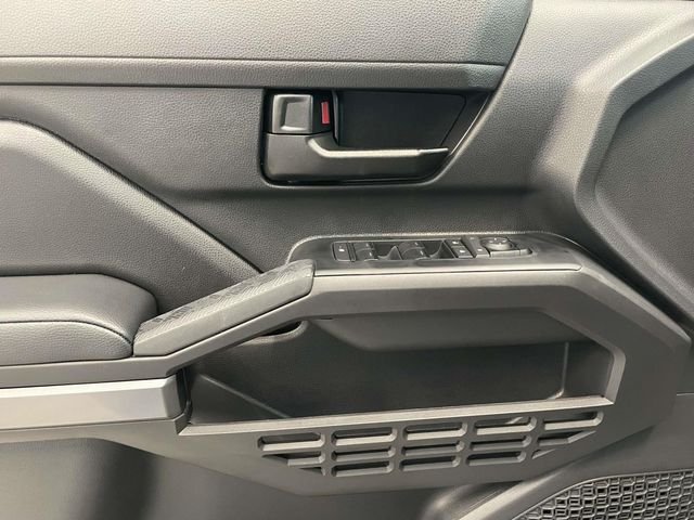 2026 Toyota Tacoma SR5 - Photo 20