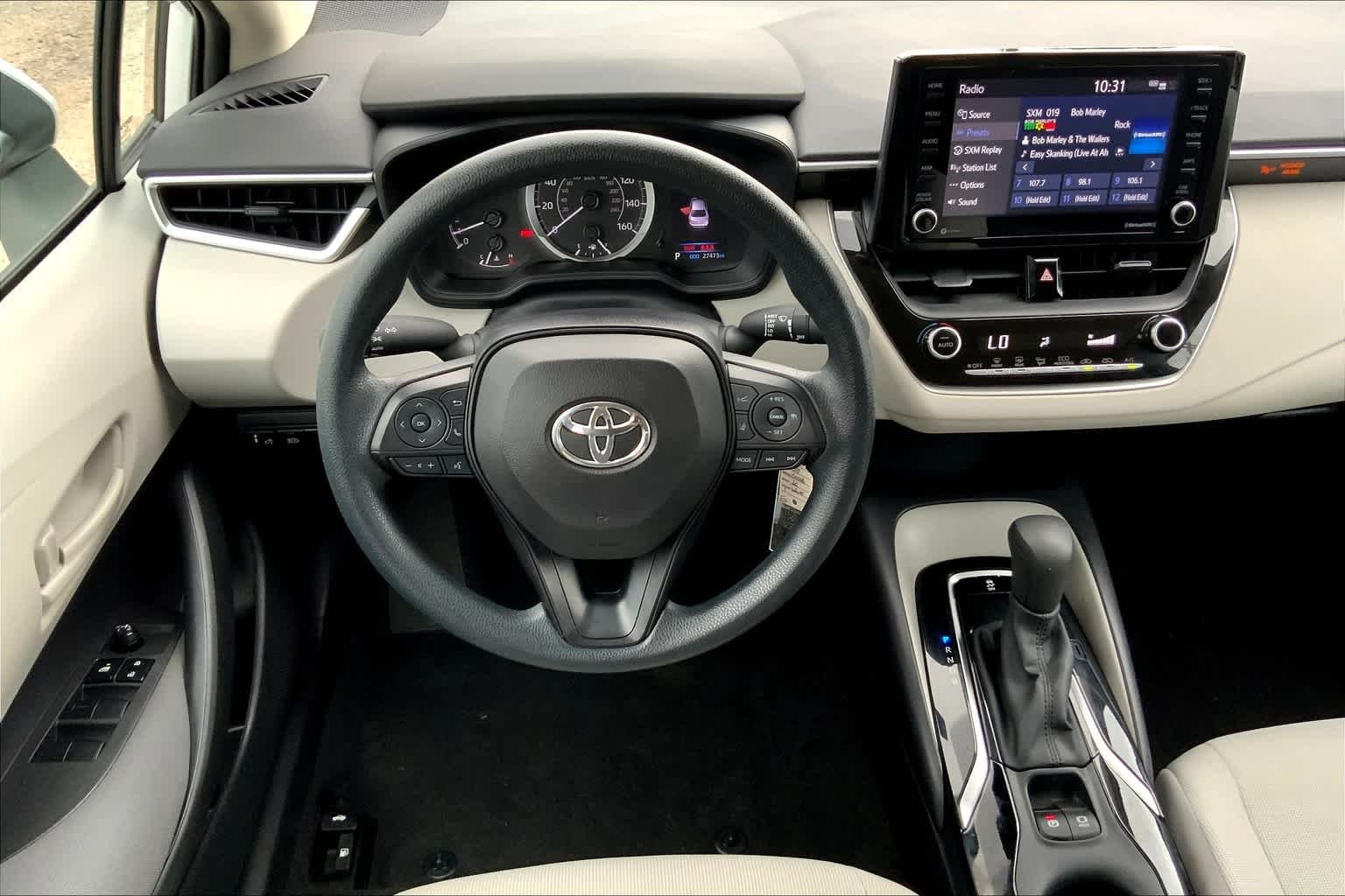 Used 2022 White Toyota LE image 6