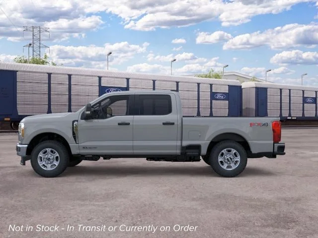 New 2026 Avalanche Ford XLT image 3