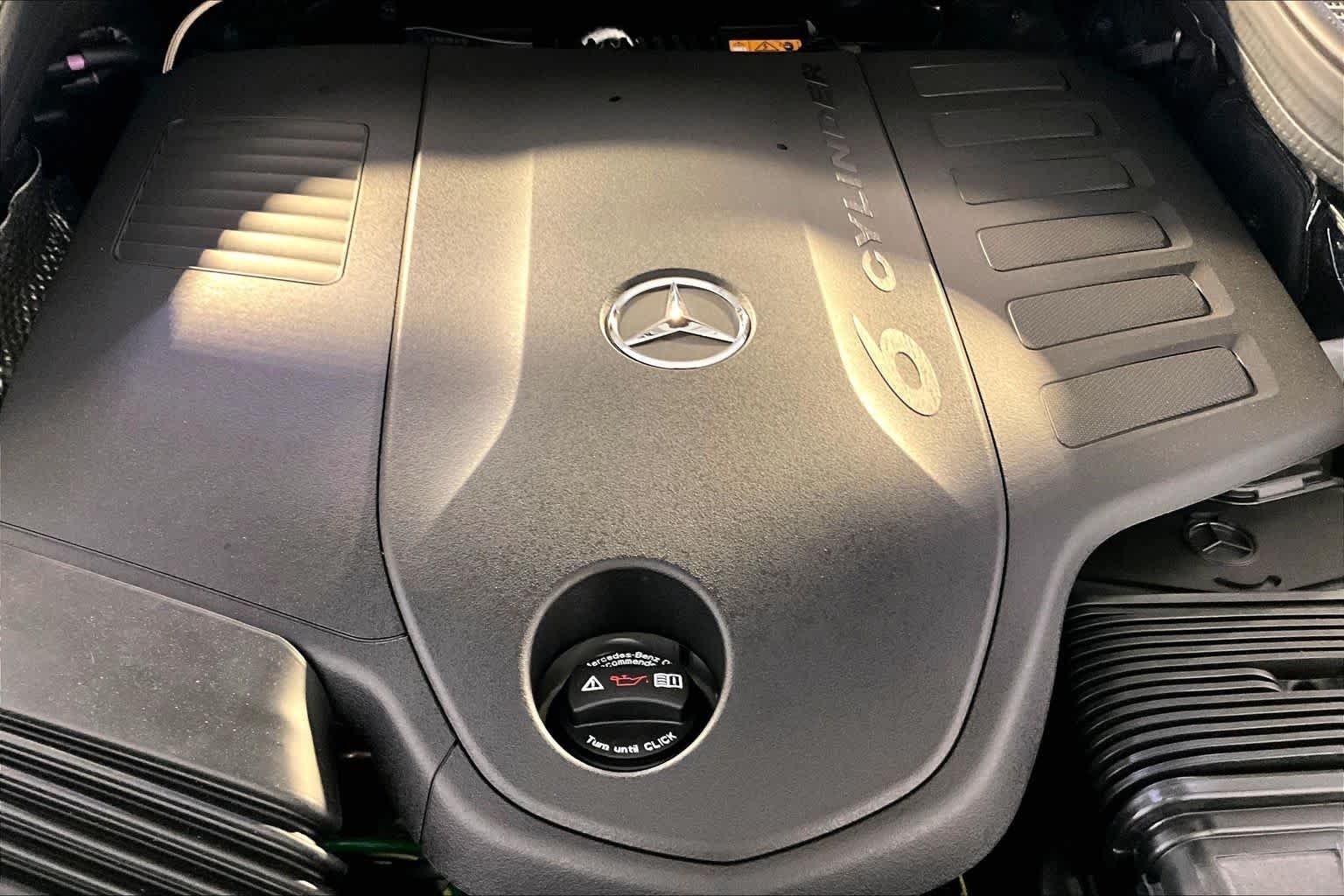 New 2026 Polar White Mercedes-Benz GLE 450 image 15