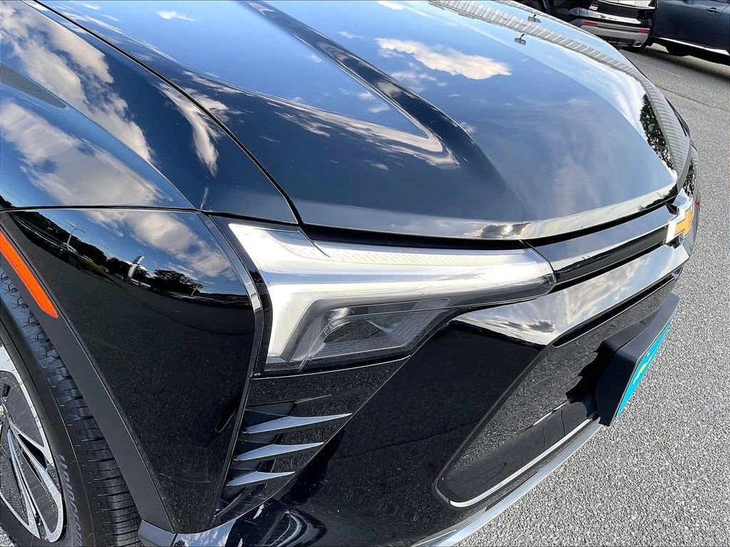 Used 2024 Black Chevrolet LT image 31