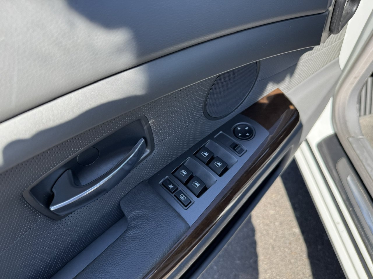 Used 2003 White BMW 745Li image 10