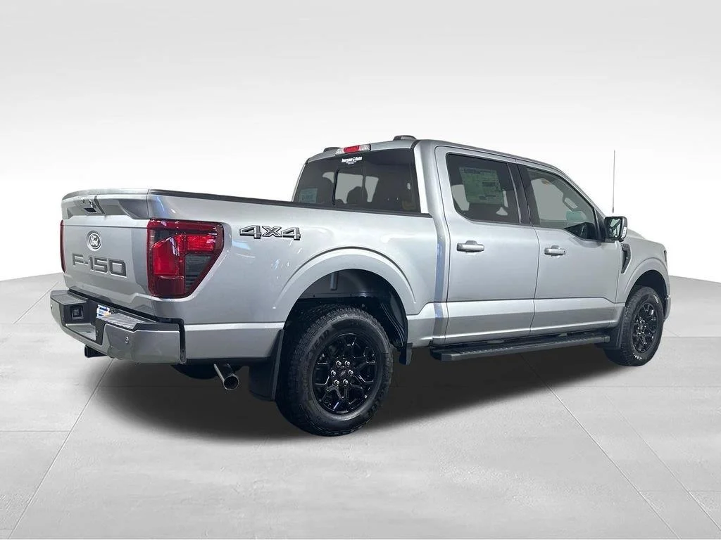 New 2026 Iconic Silver Metallic Ford XLT image 9
