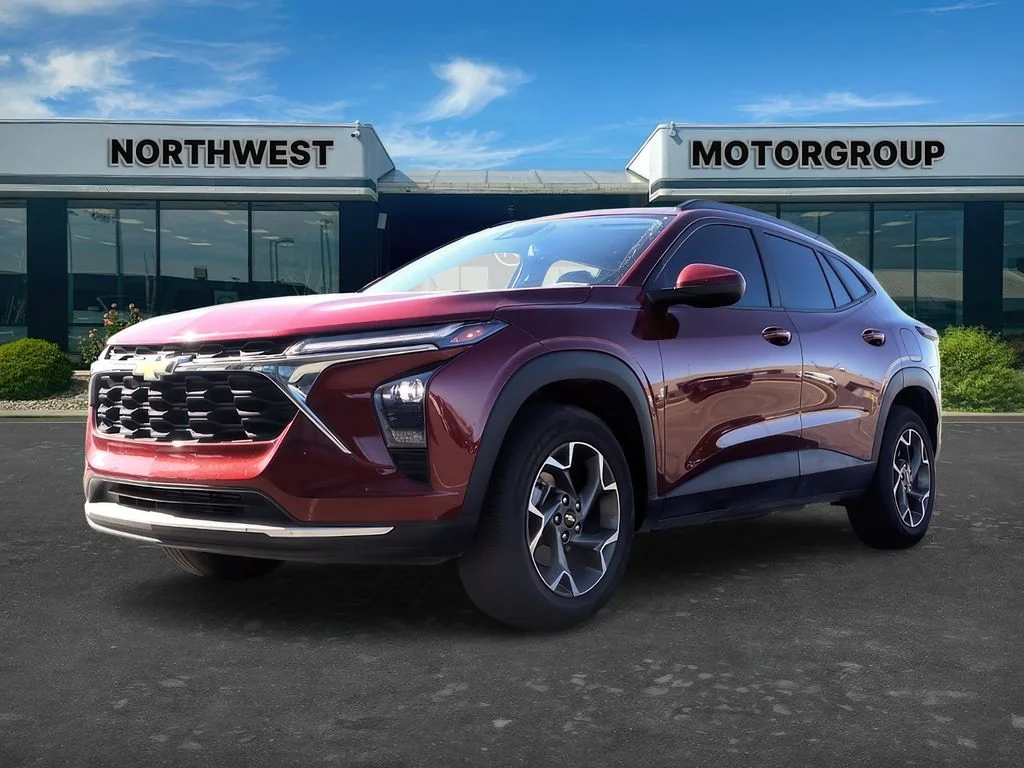 2025 Chevrolet Trax LT - Photo 31