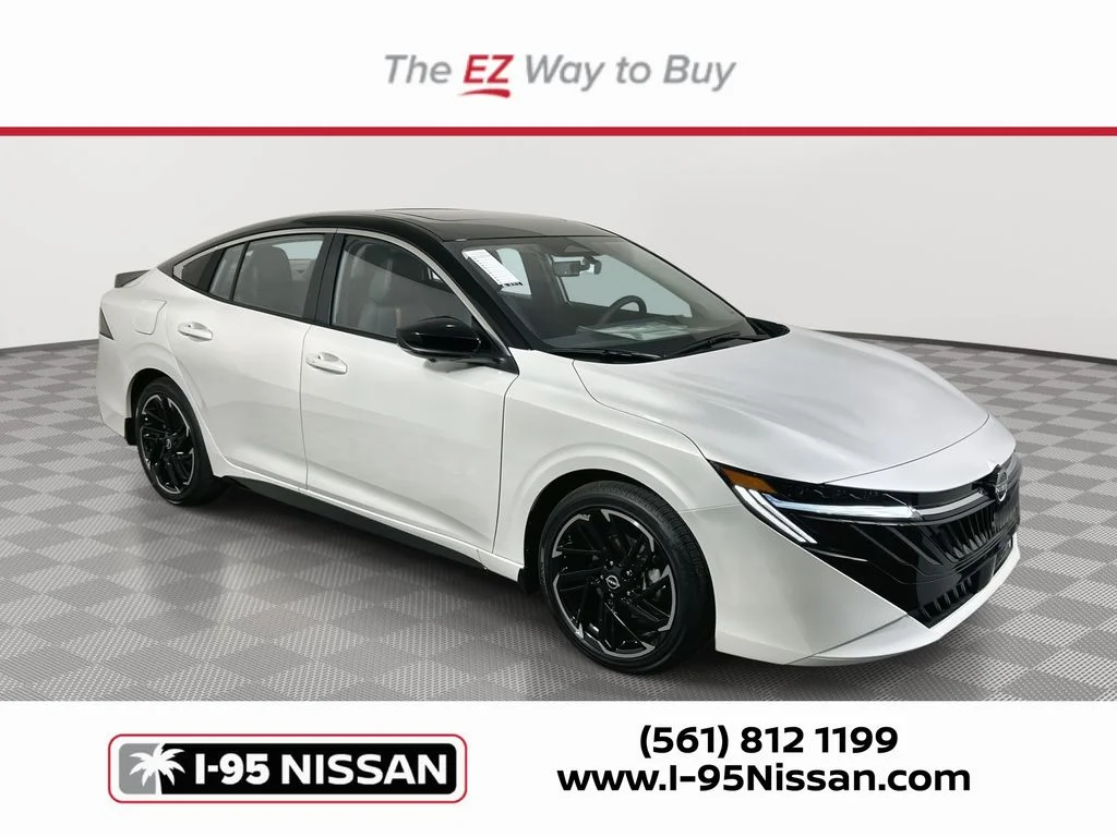2026 Nissan Sentra SR CVT's photo