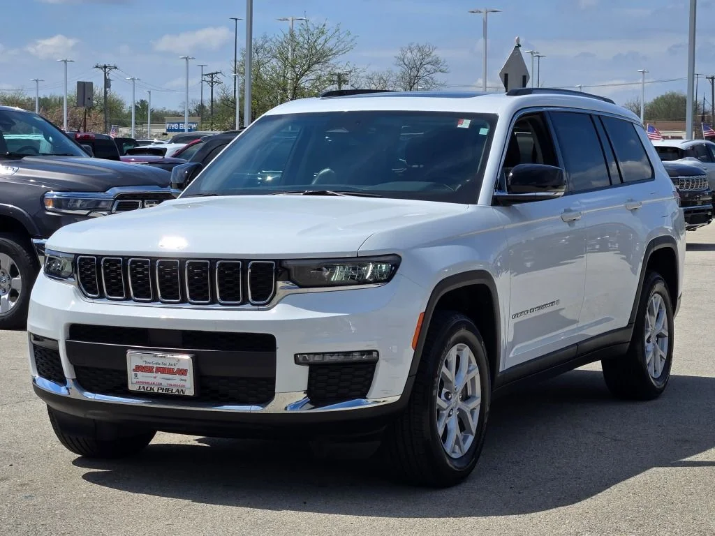 Certified Used 2023 White/off-white Jeep Limited image 4