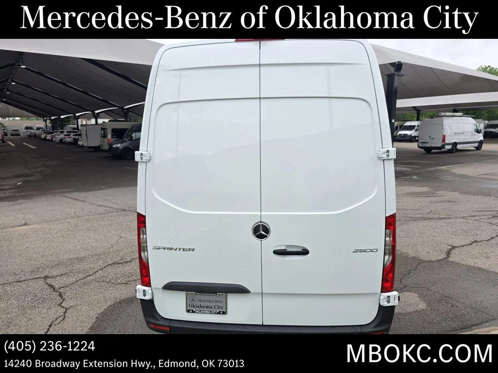 New 2026 Arctic White Mercedes-Benz Cargo 144 WB image 8