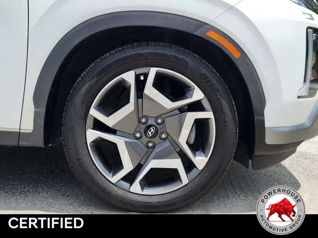 Used 2023 White Hyundai SEL image 11