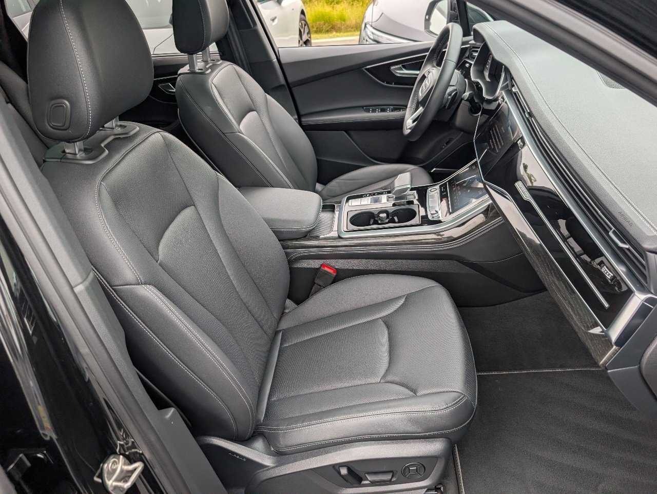 Used 2026 Mythos Black Metallic Audi 55 Premium Plus image 6