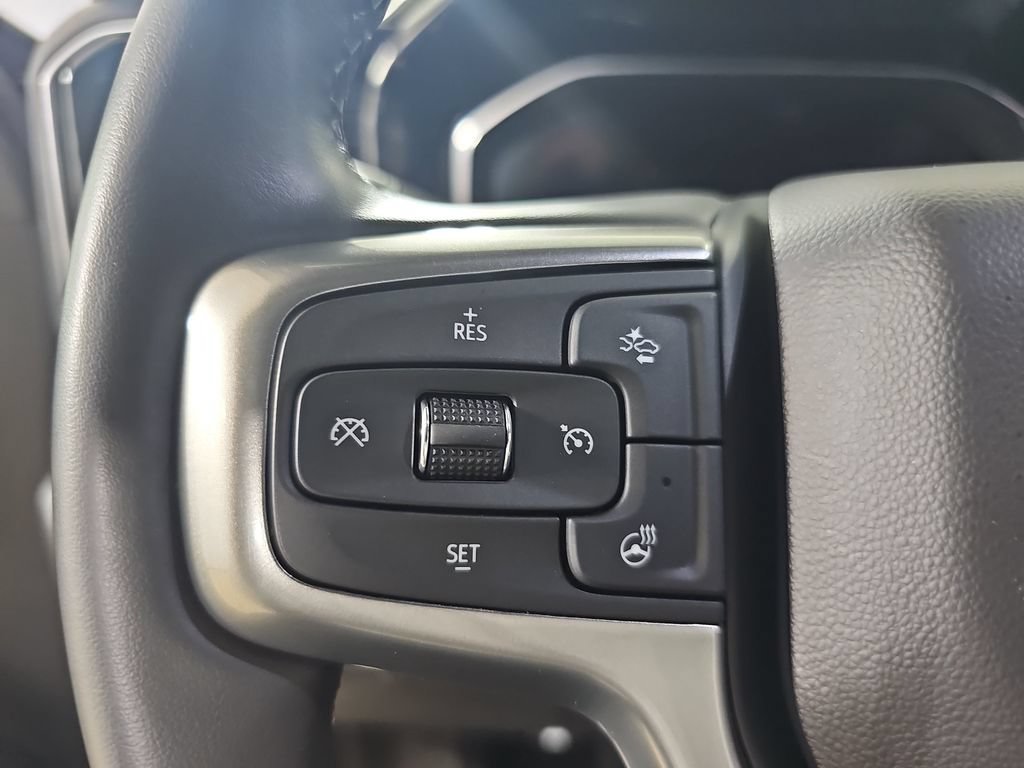 Used 2024 Sterling Gray Metallic Chevrolet LT (2FL) image 21