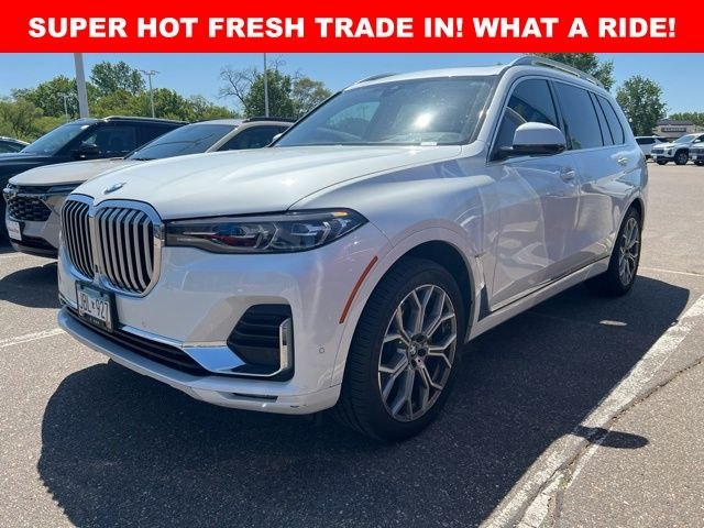2022 BMW X7 xDrive40i's photo