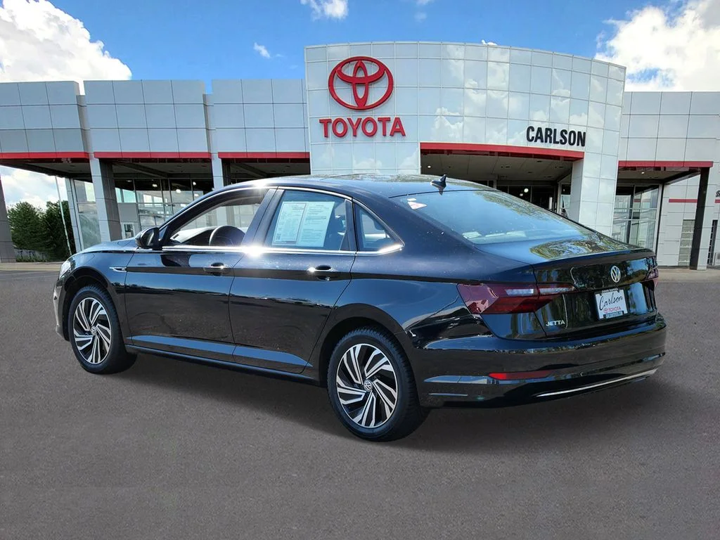 Used 2021 Black Volkswagen SEL image 6