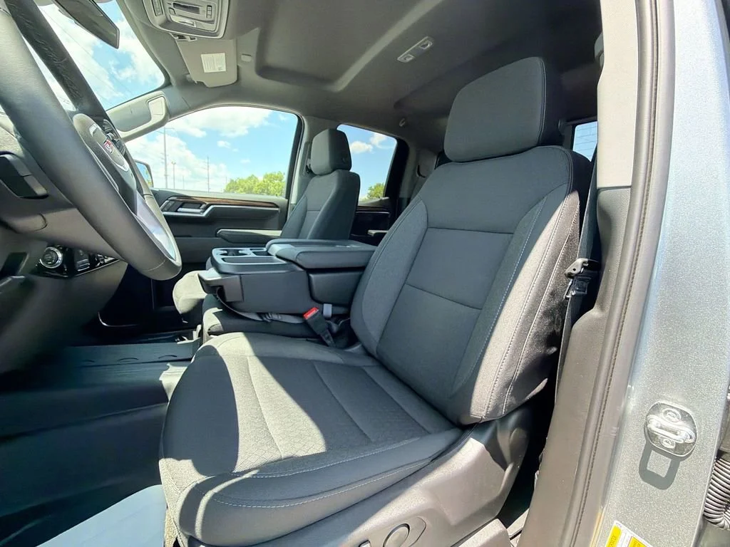 2026 GMC Sierra 1500 SLE - Photo 18